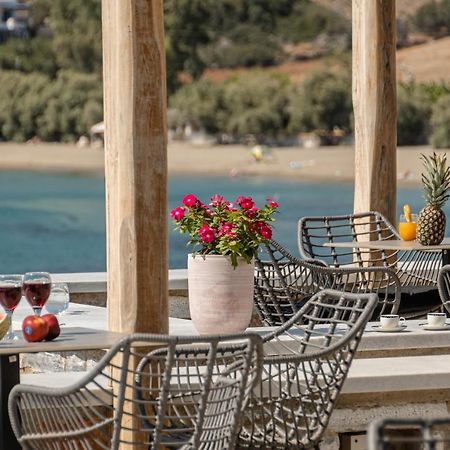 Porto Dema Luxury Suites Schoinoussa エクステリア 写真