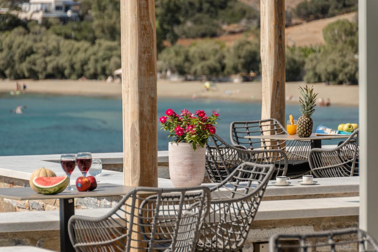 Porto Dema Luxury Suites Schoinoussa エクステリア 写真