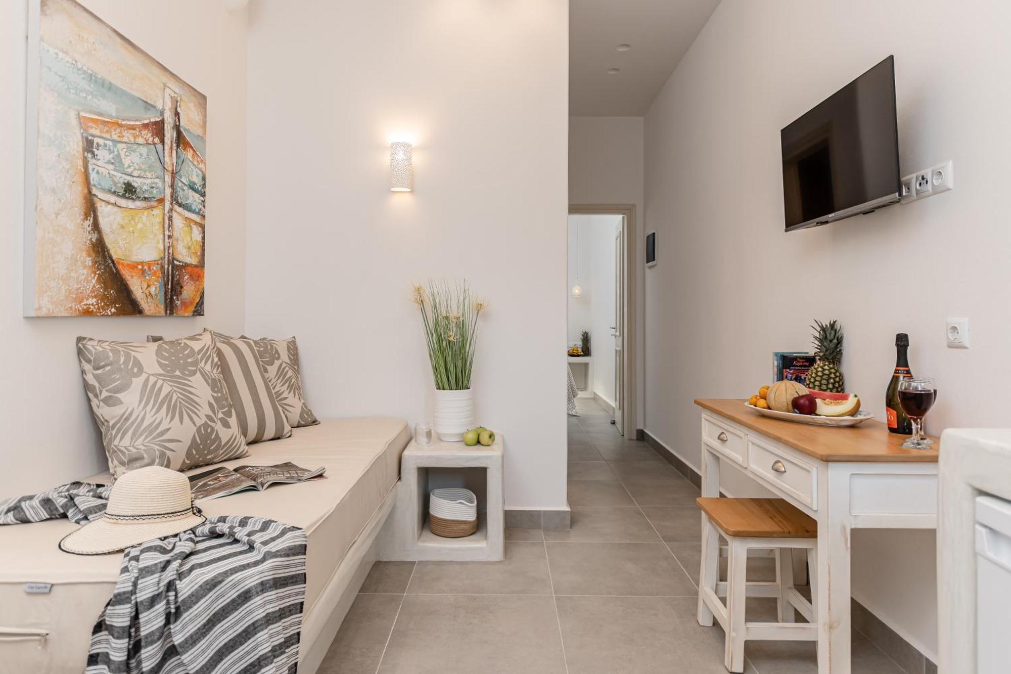Porto Dema Luxury Suites Schoinoussa エクステリア 写真